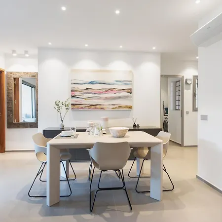 Agora 0 بيت للعطل *